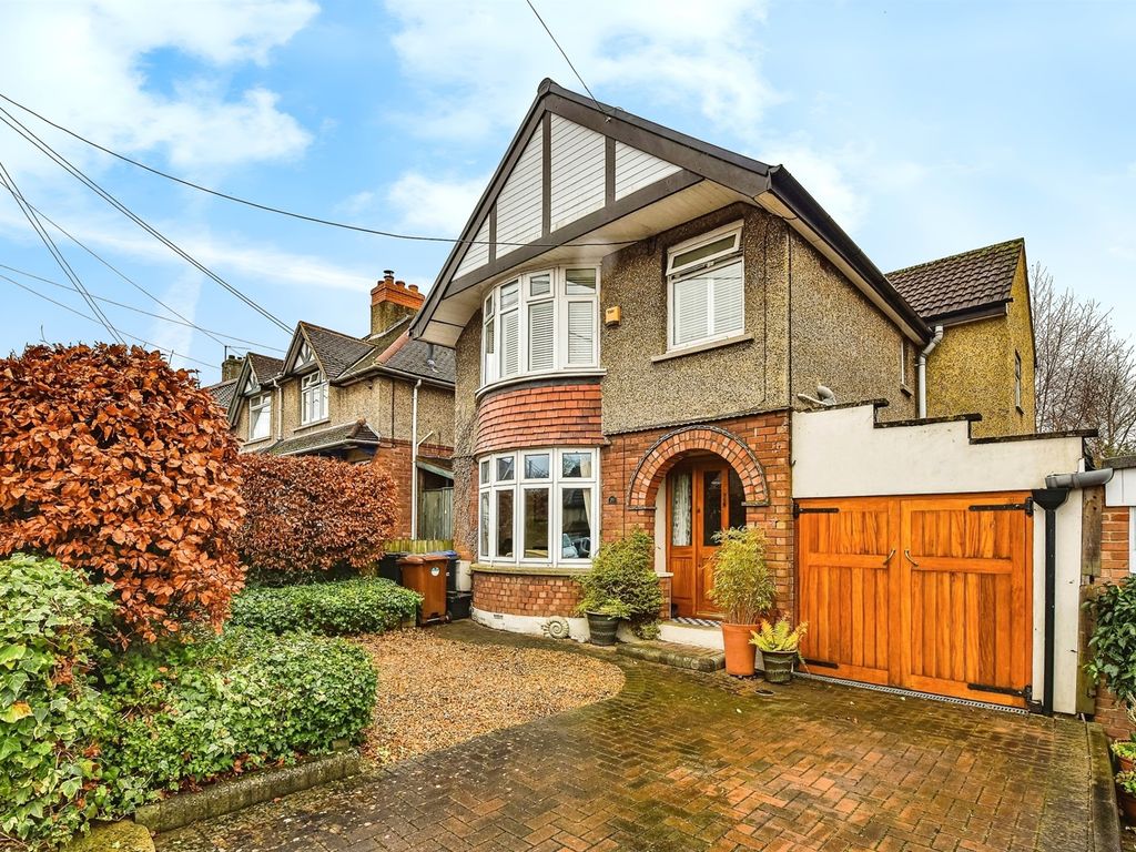 4 bed detached house for sale in Rowden Road, Chippenham SN15, £475,000