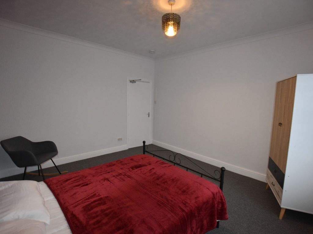 Room to rent in Lincoln Road, New England, Peterborough PE1, £525 pcm