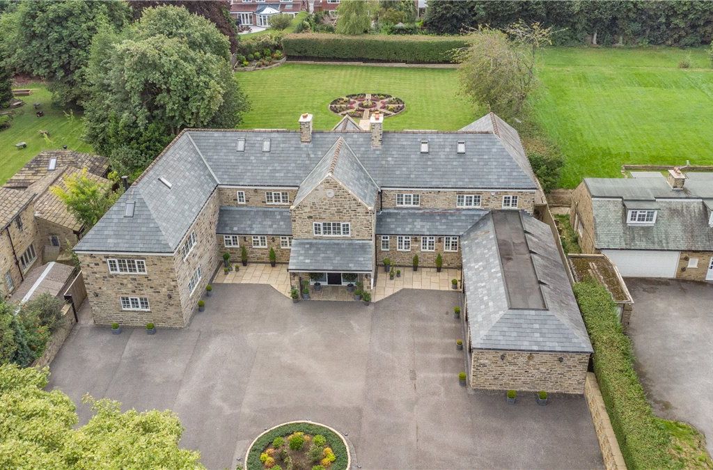 6 bed detached house for sale in Meads, Wigton Lane, Alwoodley, West