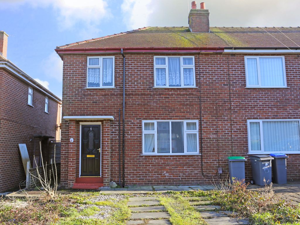 3 bed end terrace house for sale in Valentia Road, Blackpool FY2, £