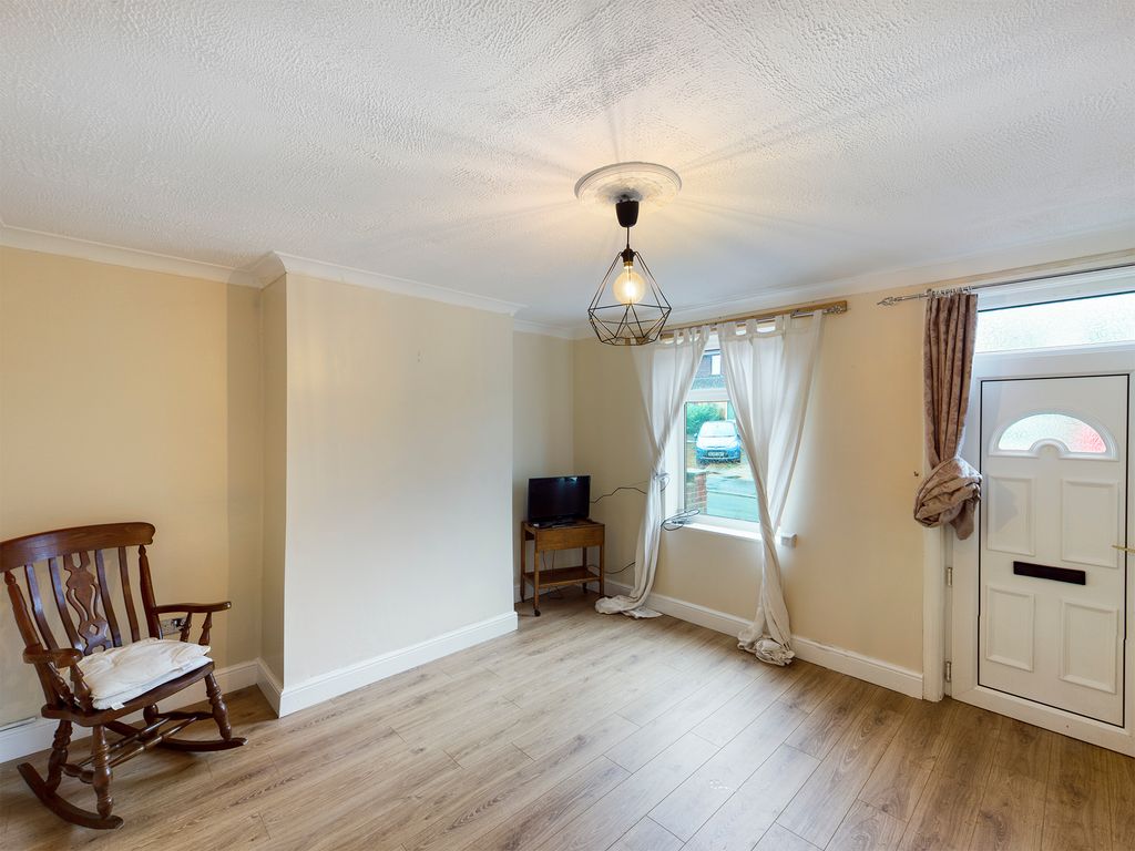 2 bed end terrace house to rent in Common Ing Lane, Ryhill, Wakefield