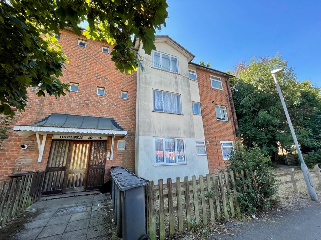 Studio for sale in Chilvers Grove, Birmingham, West Midlands B37 Zoopla