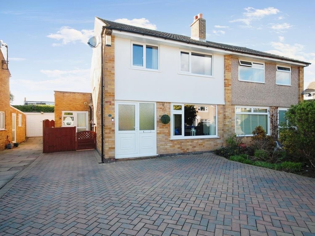 3 bed semidetached house for sale in Elmet Road, Barwick In Elmet