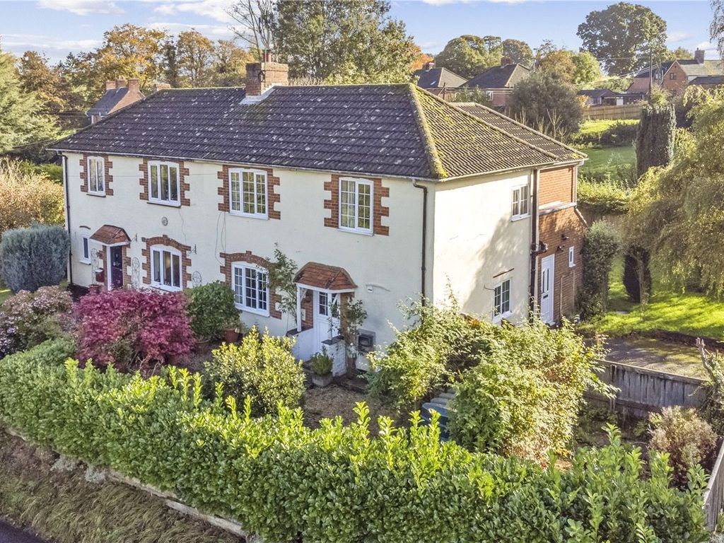 4 bed semidetached house for sale in St. Andrews Close, Wootton Rivers