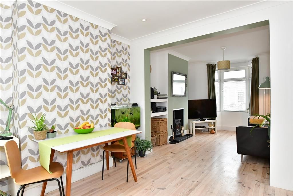 2 bed terraced house for sale in Coombe Road, Gravesend, Kent DA12 Zoopla