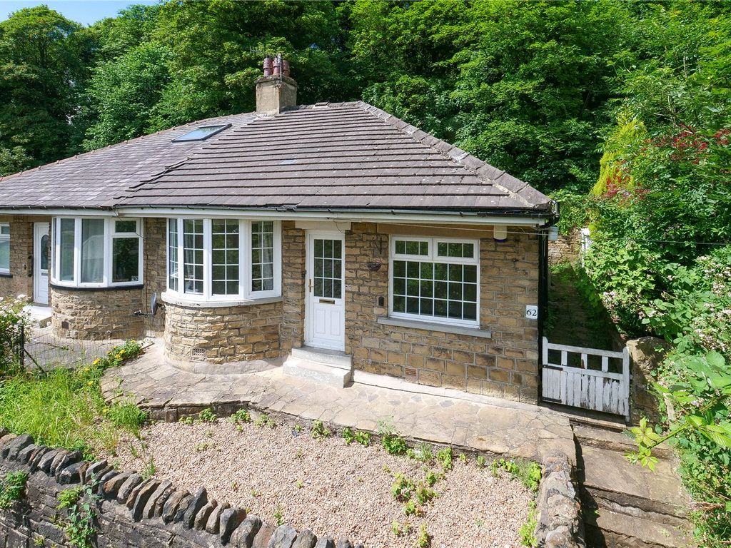 2 bed bungalow for sale in Baildon Road, Baildon, Shipley, West