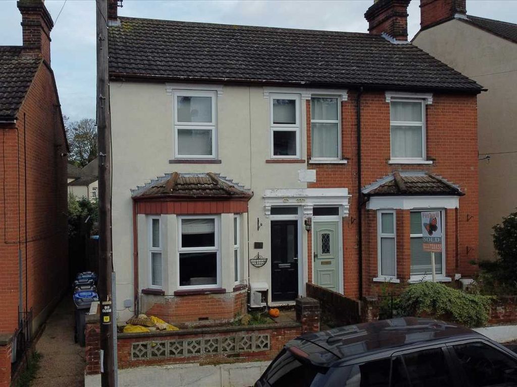 3 bed semidetached house for sale in Upland Road, Ipswich IP4, £