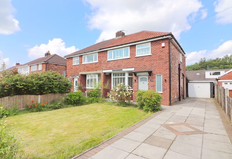 3 bed semidetached house for sale in Newearth Road, Worsley