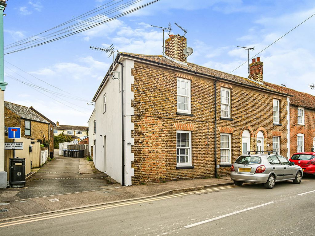 2 bed end terrace house for sale in High Street, Eastry, Sandwich, Kent