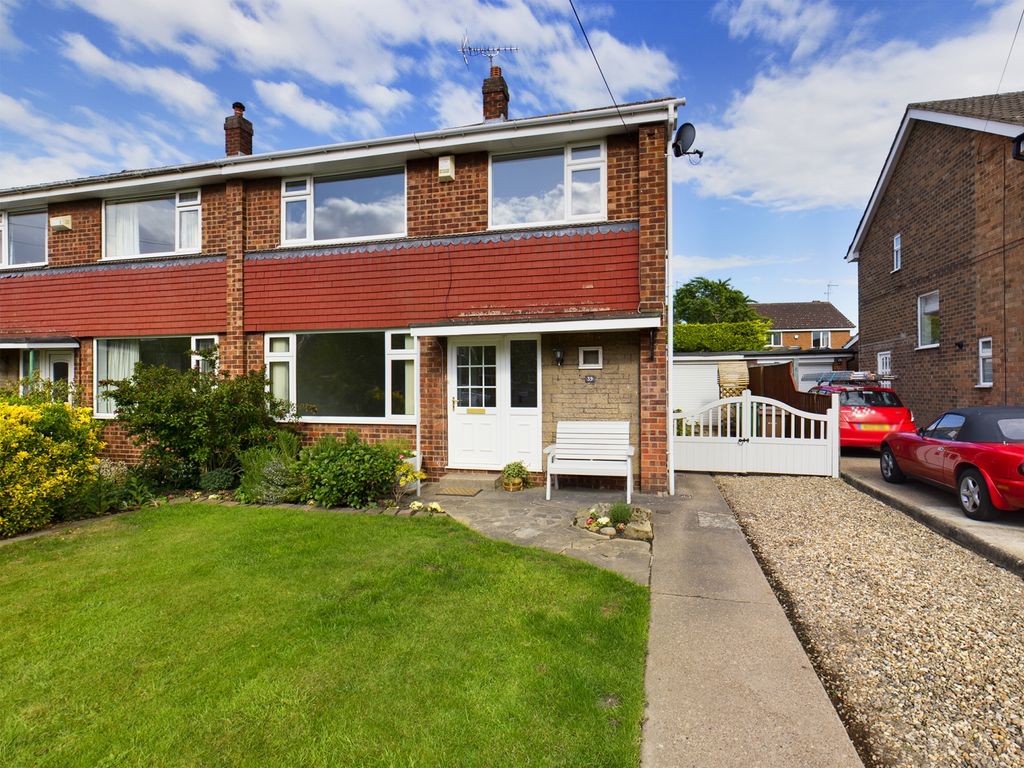 3 bed semidetached house to rent in Beechdale, Cottingham HU16 Zoopla