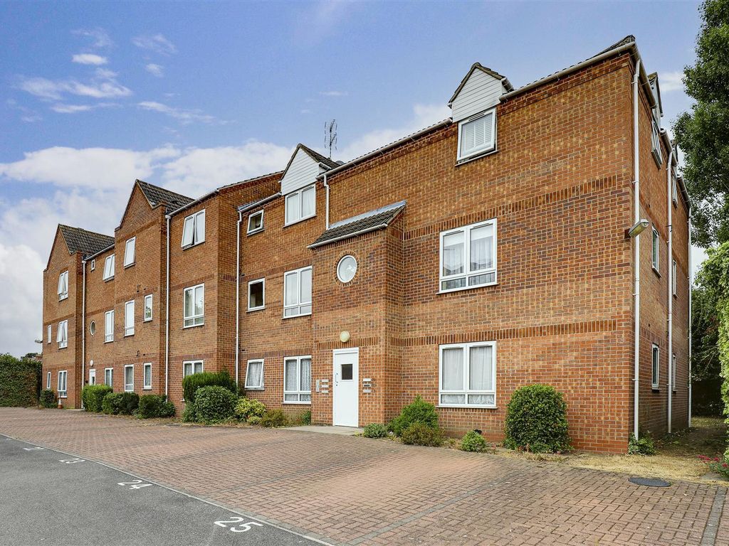2 bed flat to rent in Furlong Street, Arnold, Nottinghamshire NG5 Zoopla