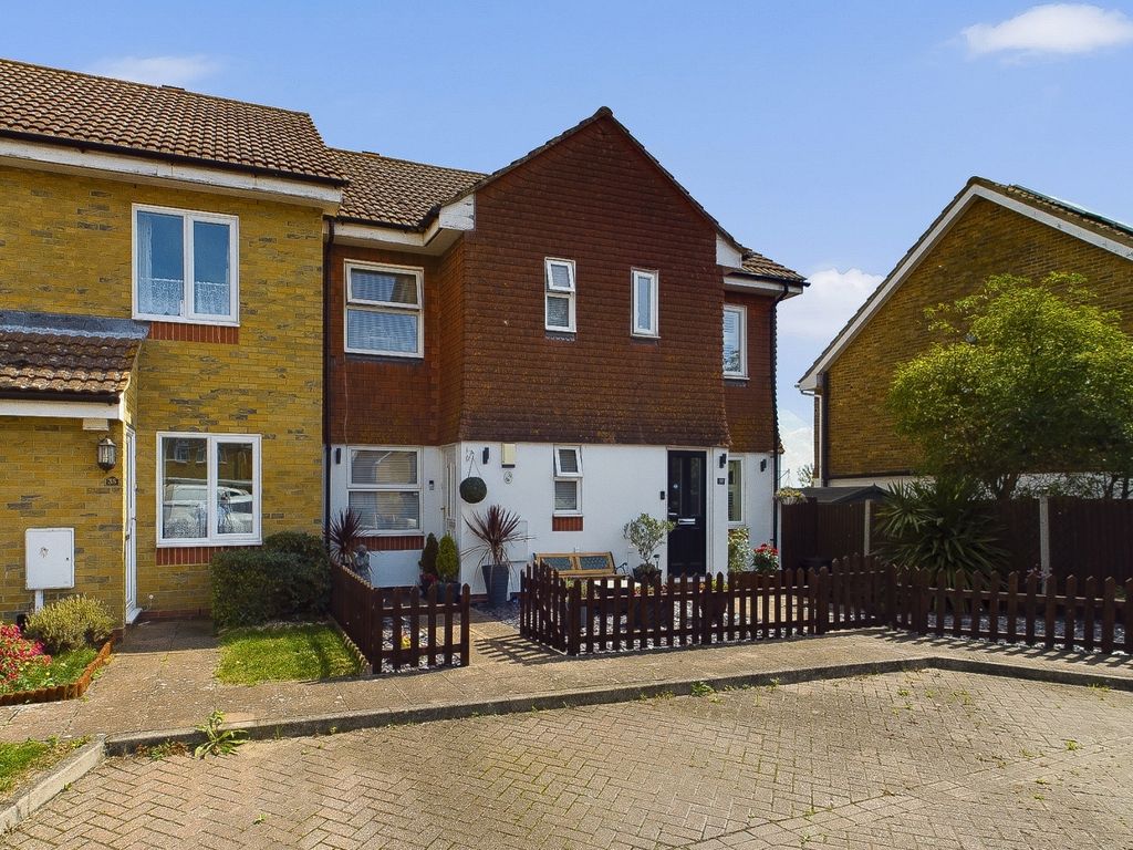 2 bed terraced house for sale in Nursery Gardens, Hoo St. Werburgh