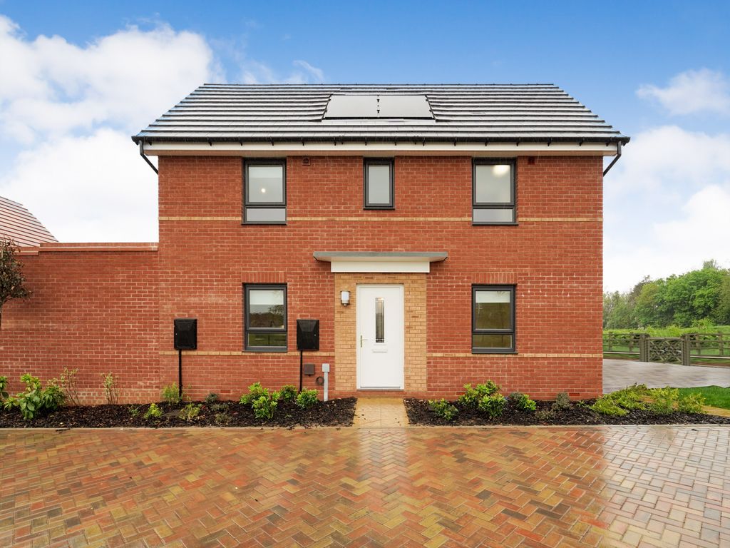 3 bed detached house to rent in Indigo Close, Overstone NN6, £1,500 pcm