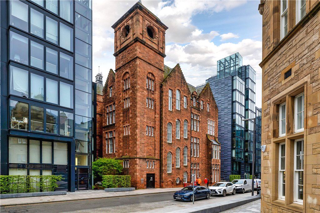 2 bed flat for sale in Simpson Loan, Edinburgh EH3 Zoopla