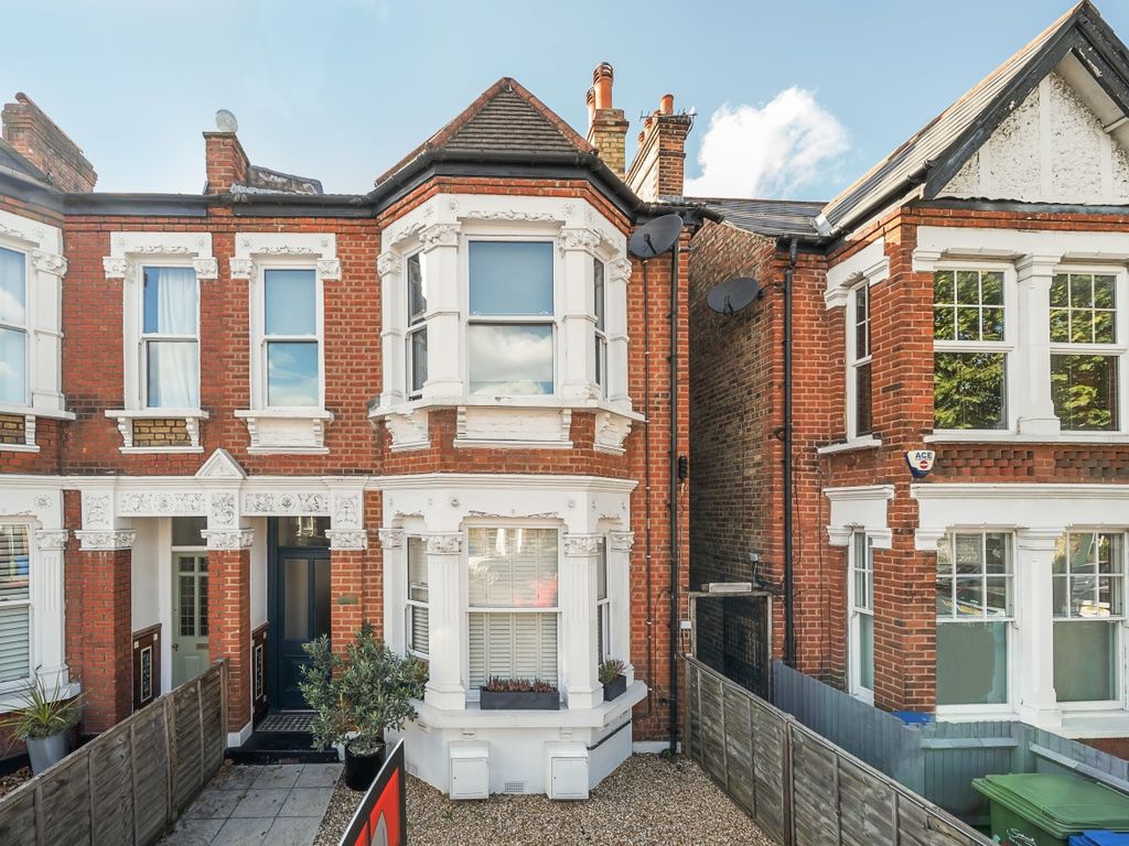 2 bed flat for sale in Lordship Lane, London SE22, £525,000 Zoopla