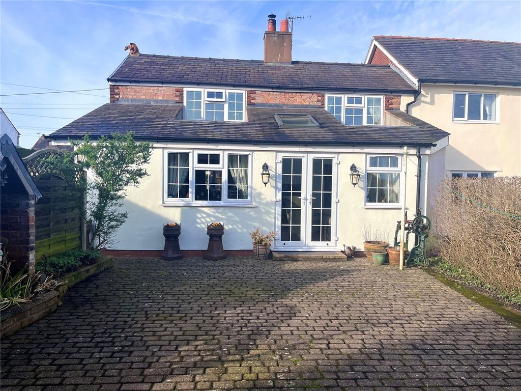 3 bed semidetached house for sale in Daisy Hill Road, Buckley