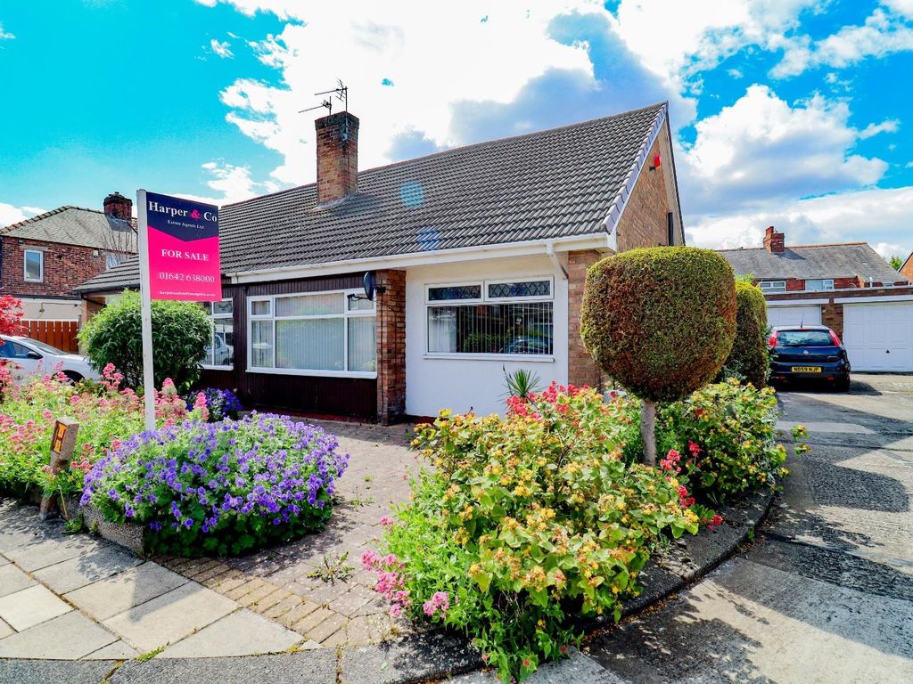 2 bed semidetached bungalow for sale in Dorset Close, Linthorpe