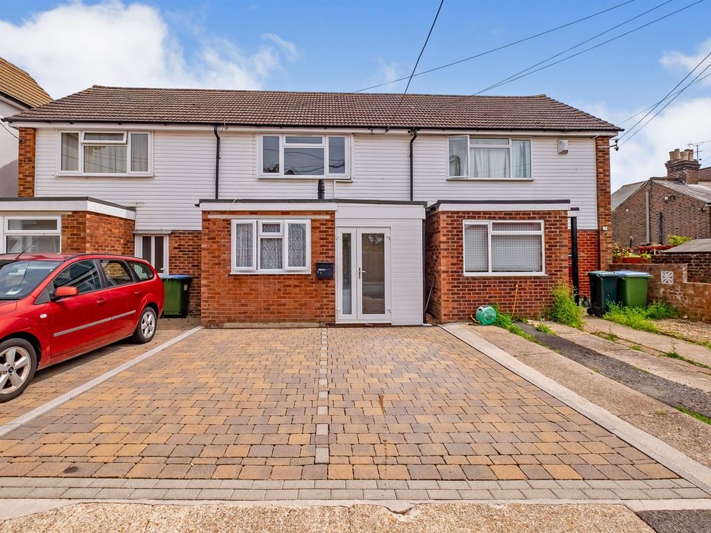 2 bed terraced house for sale in Stanhope Road, Littlehampton BN17 Zoopla