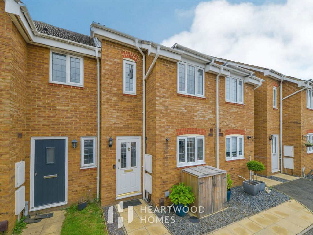 3 bed terraced house for sale in Robins Close, London Colney, St