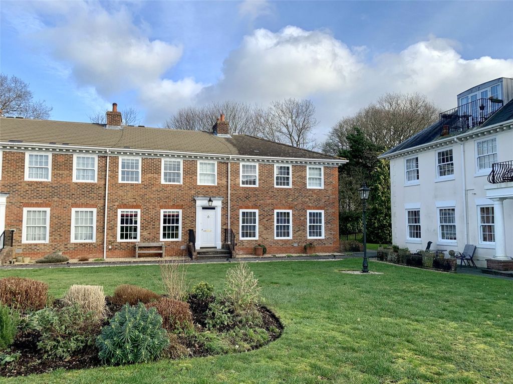 3 bed end terrace house for sale in Marchwood Gate, Marchwood