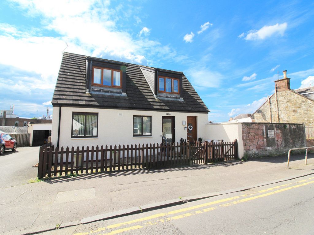 2 bed flat for sale in Crofthead Road, Prestwick KA9, £140,000 Zoopla