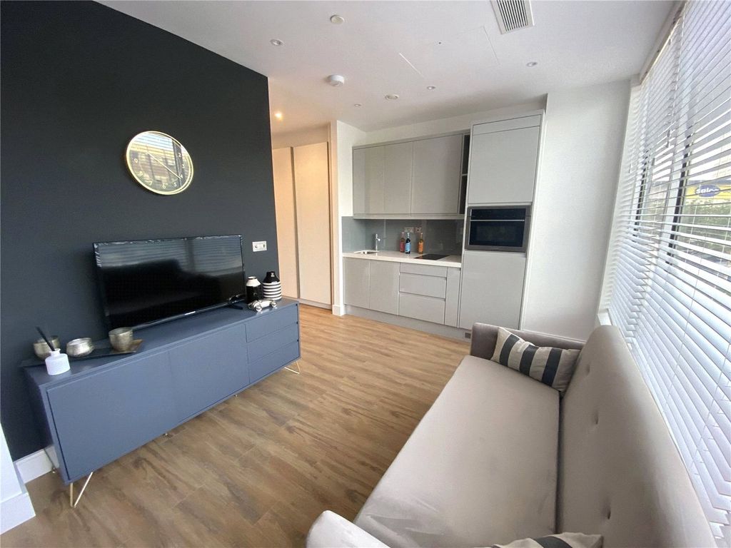1 bed flat to rent in Westgate House, Ealing W5 Zoopla