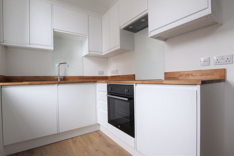 1 bed flat to rent in Belgrave Road, Gloucester GL1, £900 pcm Zoopla