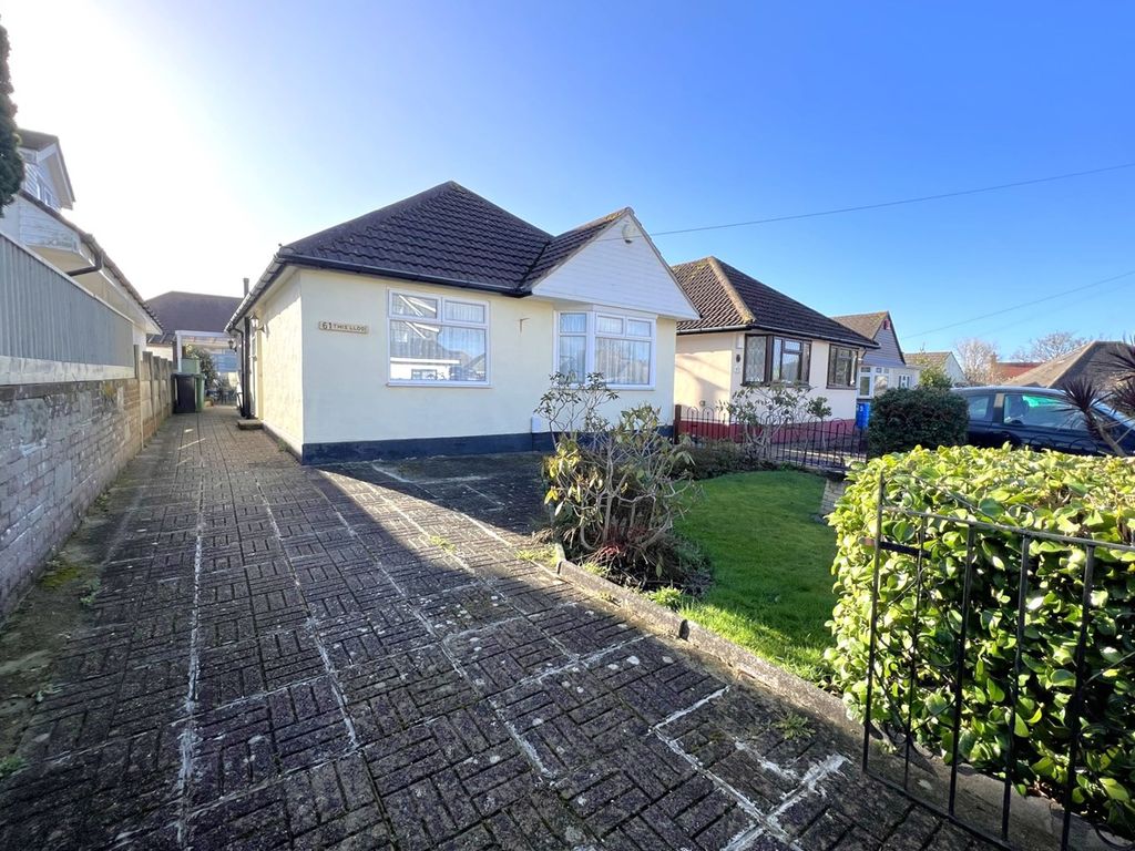 2 bed bungalow for sale in Brampton Road, Oakdale, Poole BH15, £325,000