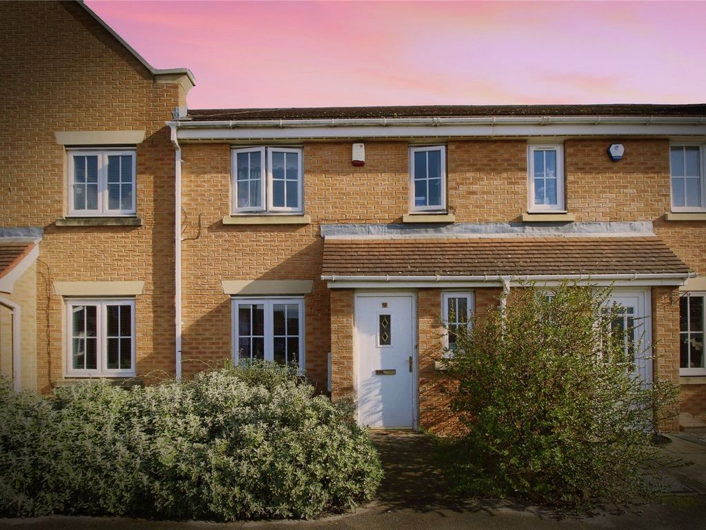 3 bed terraced house for sale in Harris Road, Armthorpe, Doncaster