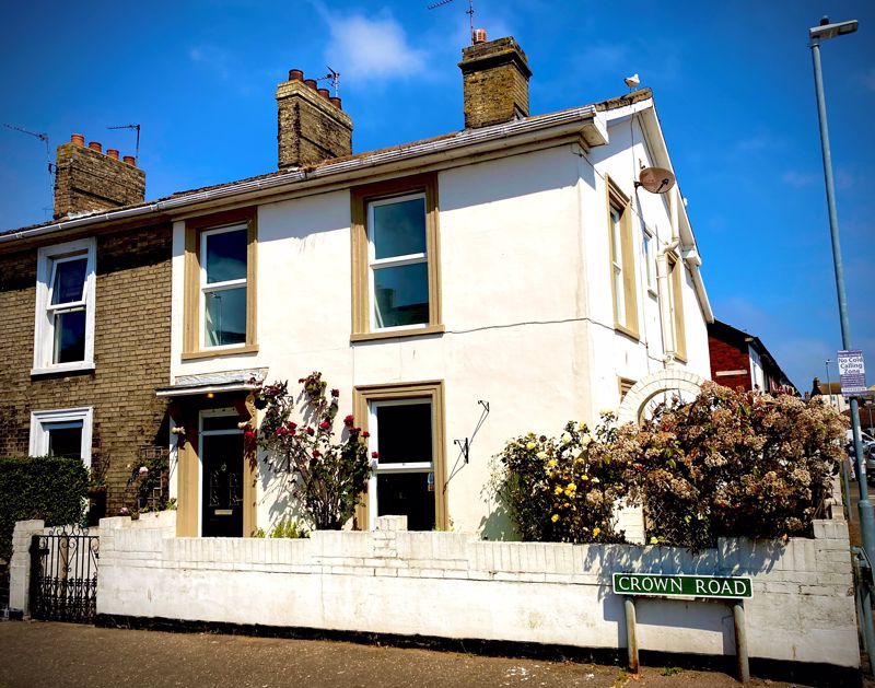 3 bed end terrace house for sale in Crown Road, Great Yarmouth NR30