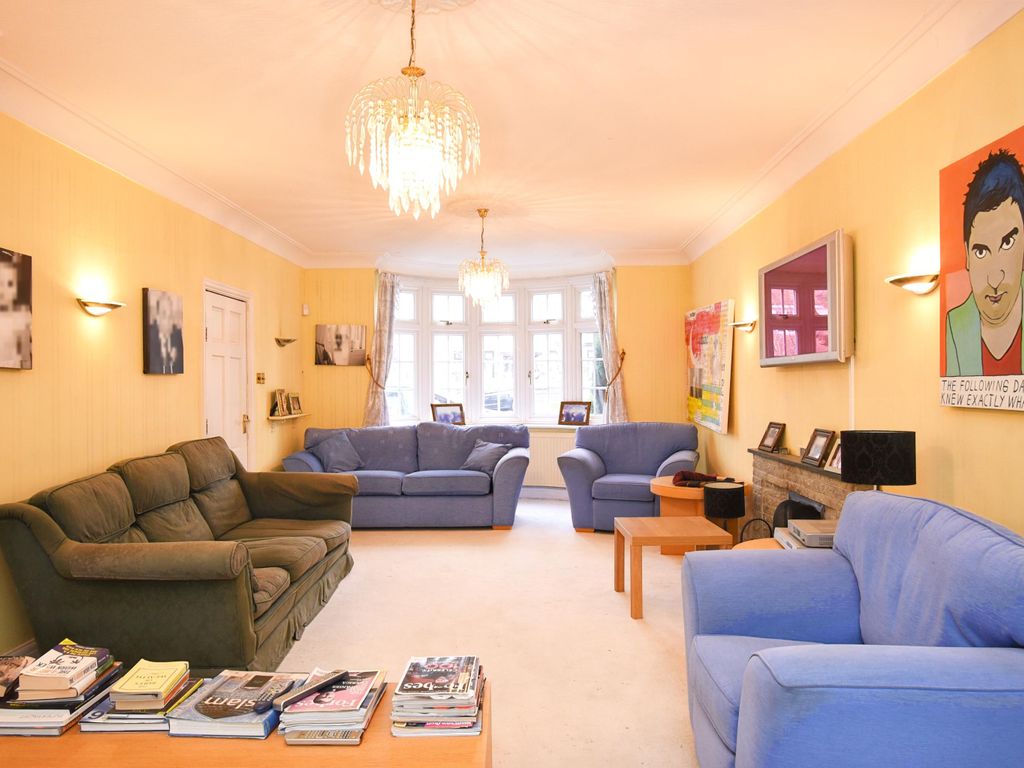 5 bed detached house for sale in Upfield, Whitgift, Croydon CR0, £