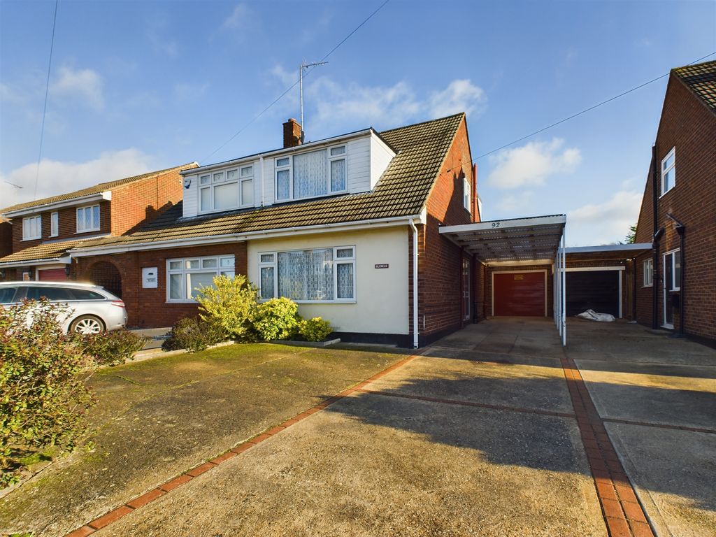 2 bed semidetached house for sale in Hazlemere Road, Benfleet SS7, £