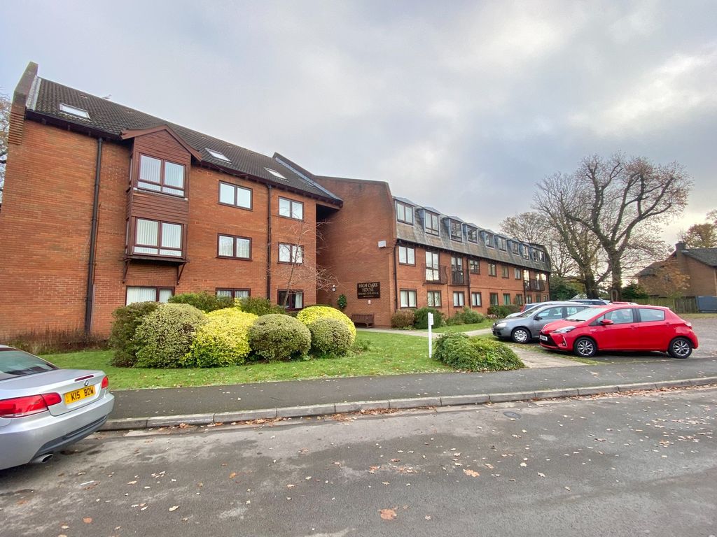 1 bed property for sale in High Oaks Close, Locks Heath, Southampton