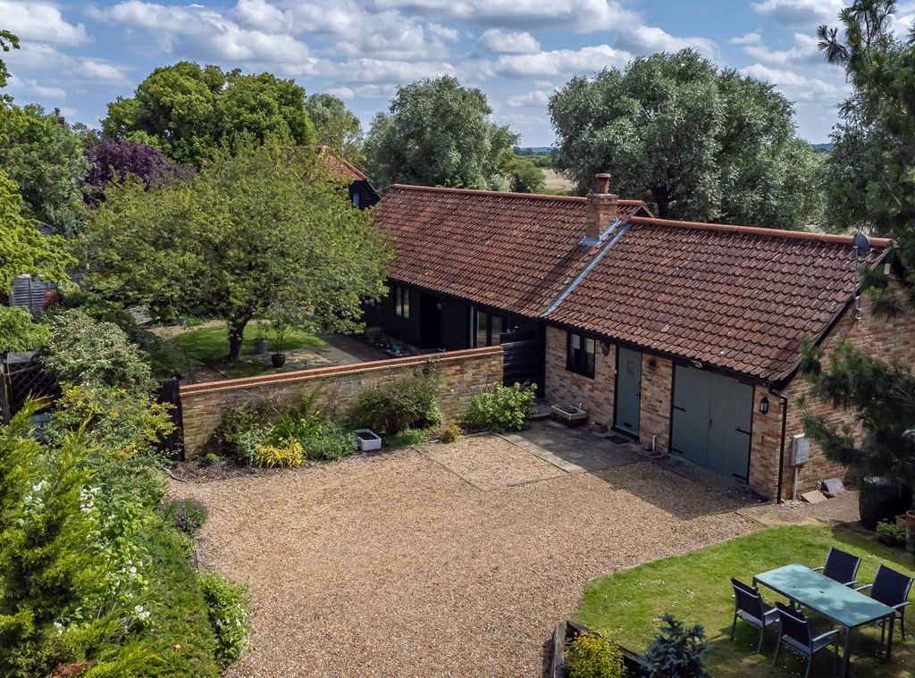 3 bed detached bungalow for sale in Duck End Lane, Wilstead, Bedford