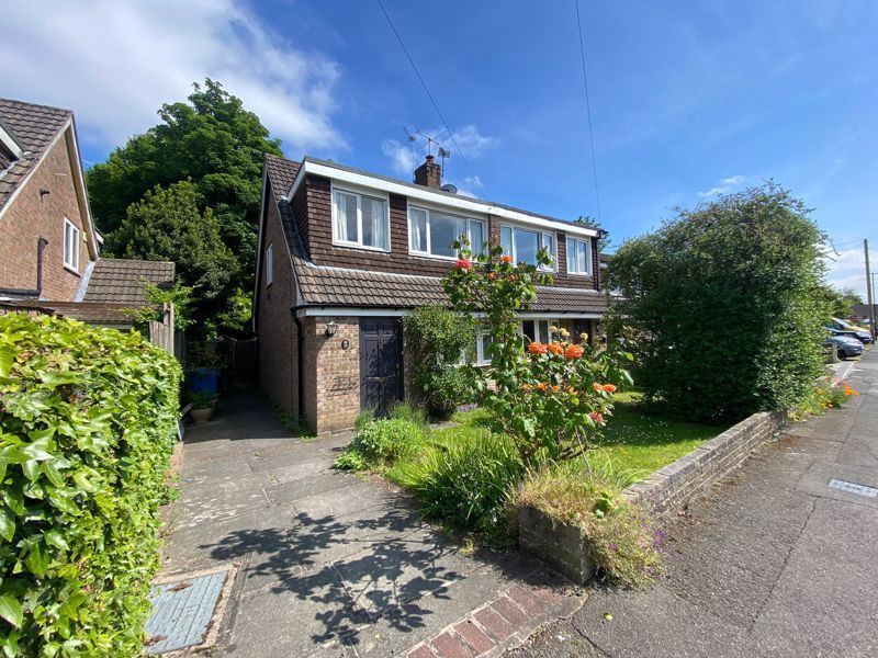 3 bed semidetached house for sale in Prestbury Avenue, Altrincham WA15