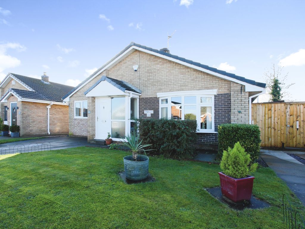 3 bed detached bungalow for sale in Pear Tree Drive, Northwich CW9 Zoopla