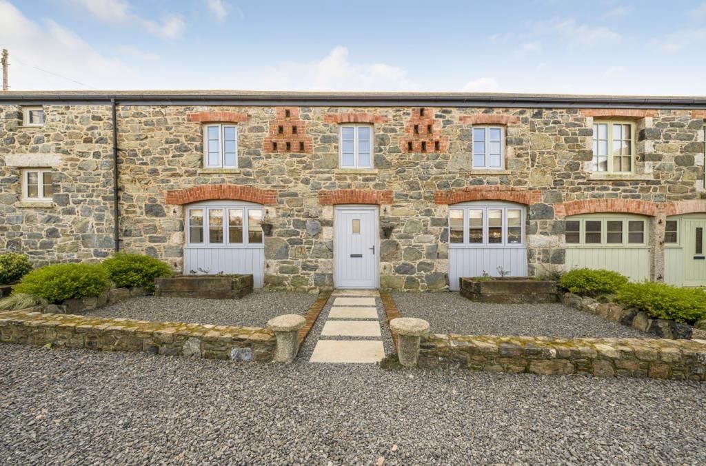 2 bed terraced house for sale in Mullion, Helston, Cornwall TR12 Zoopla