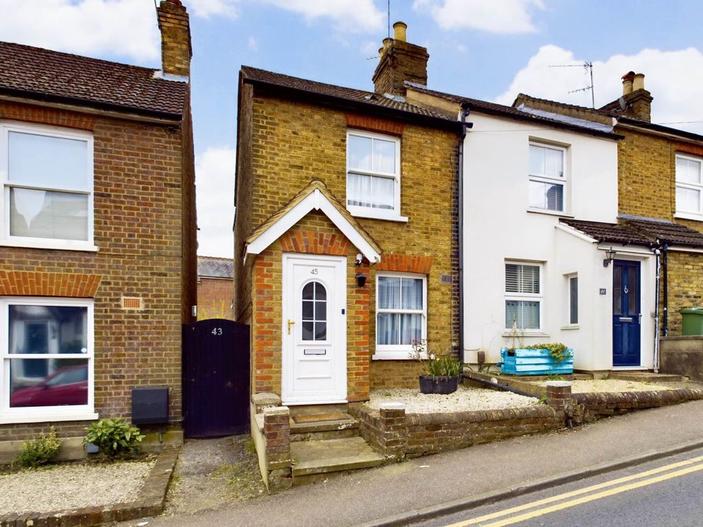 2 bed end terrace house for sale in Astley Road, Hemel Hempstead HP1, £