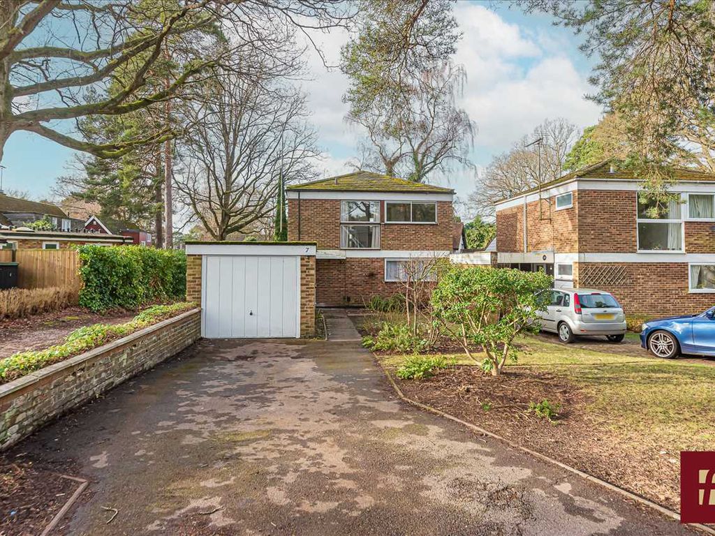 3 bed detached house for sale in Heathermount Drive, Edgcumbe Park