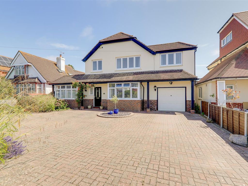 4 bed detached house for sale in Rose Walk, GoringBySea, Worthing
