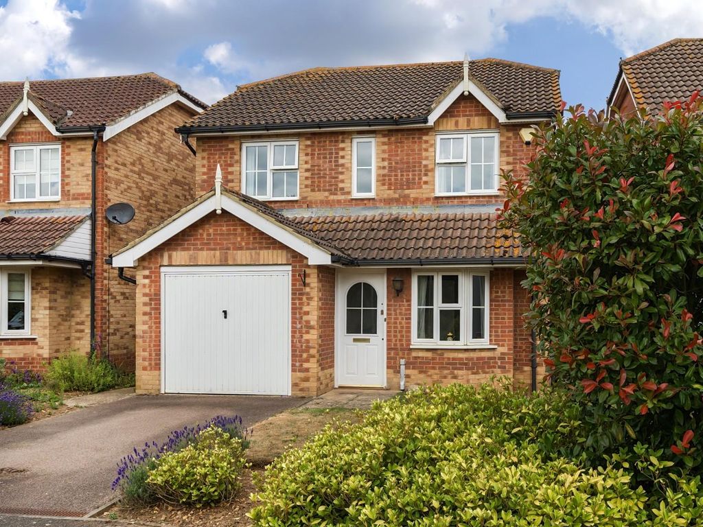 3 bed detached house for sale in Vincent Place, Kennington, Ashford