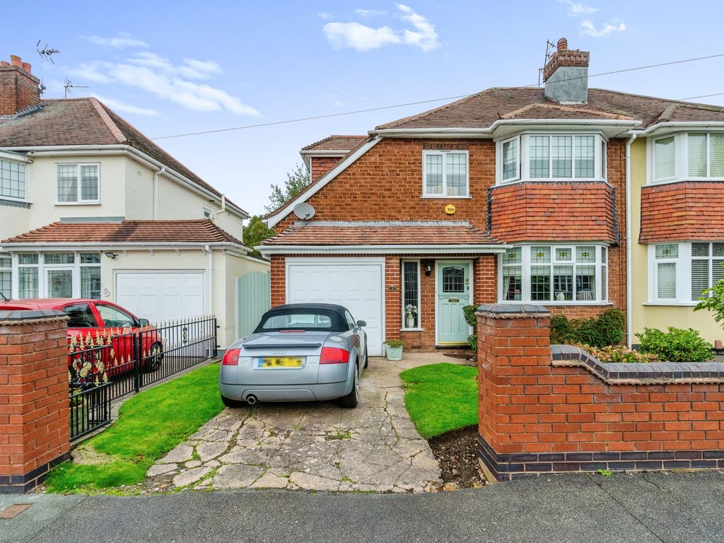 4 bed semidetached house for sale in Colman Avenue, Wolverhampton