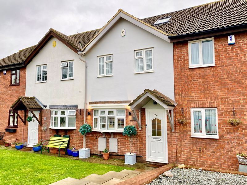 3 bed terraced house for sale in Basing Drive, Bexley DA5, £500,000