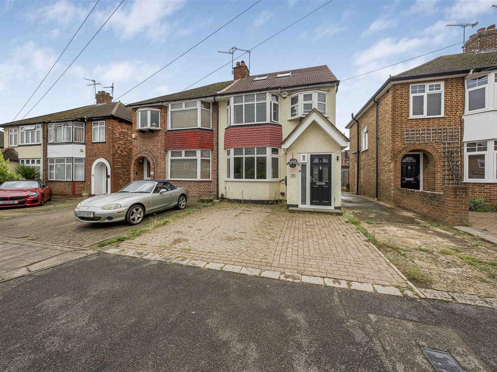 4 bed semidetached house for sale in Ryefield Avenue, Hillingdon