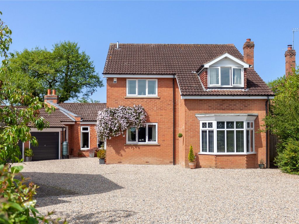 4 bed detached house for sale in Oak Tree Close, Strensall, York, North