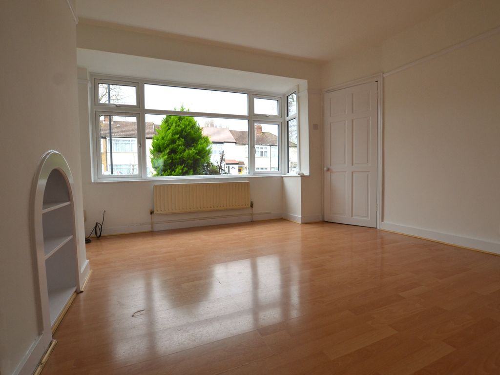 2 bed terraced house to rent in Winnington Road, Enfield, London EN3, £