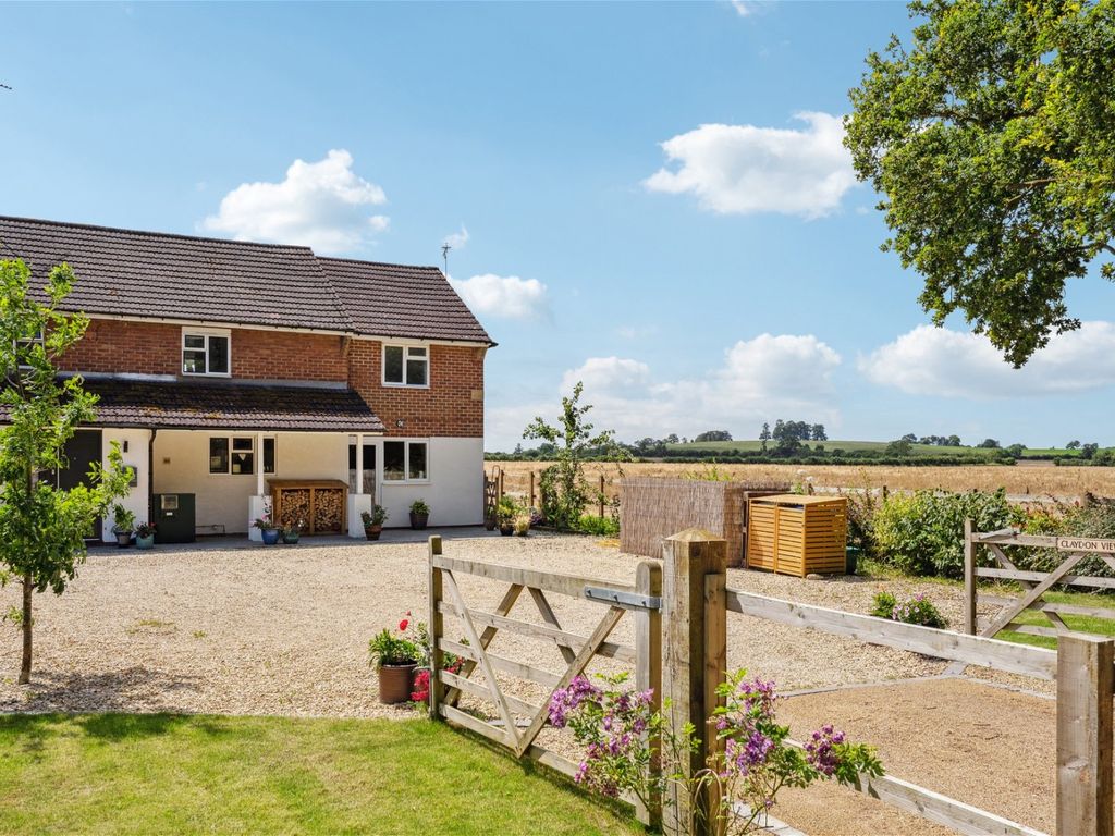 4 bed semidetached house for sale in Claydon View, Middle Claydon MK18, £550,000 Zoopla