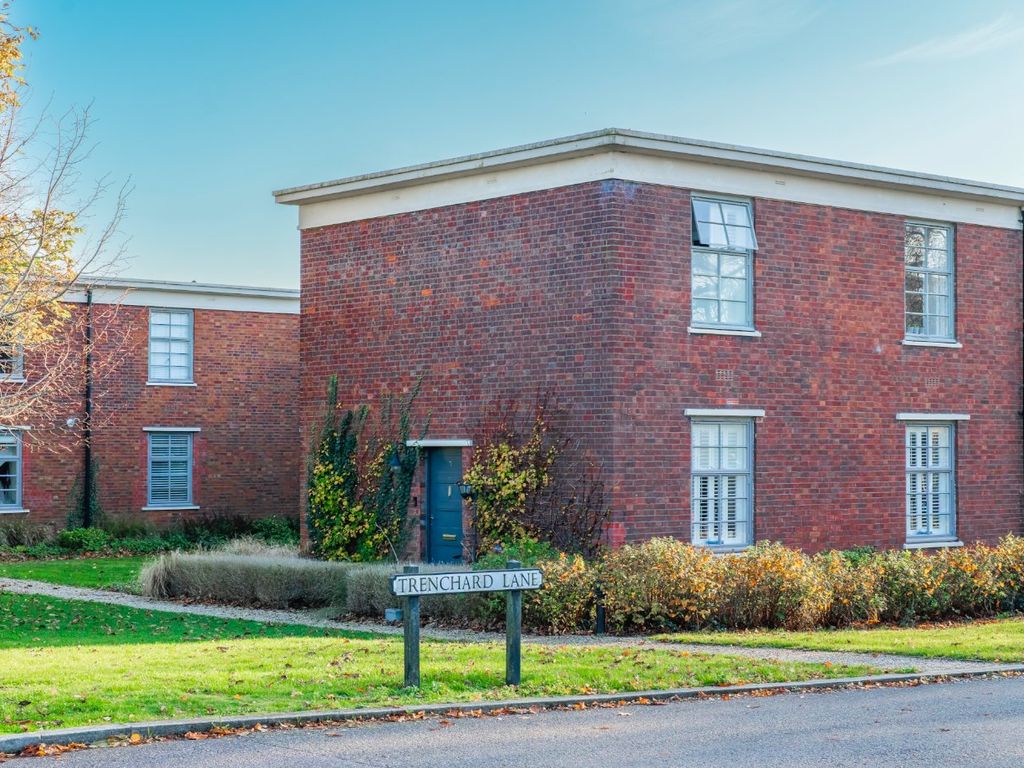 2 bed end terrace house for sale in Trenchard Lane, Caversfield