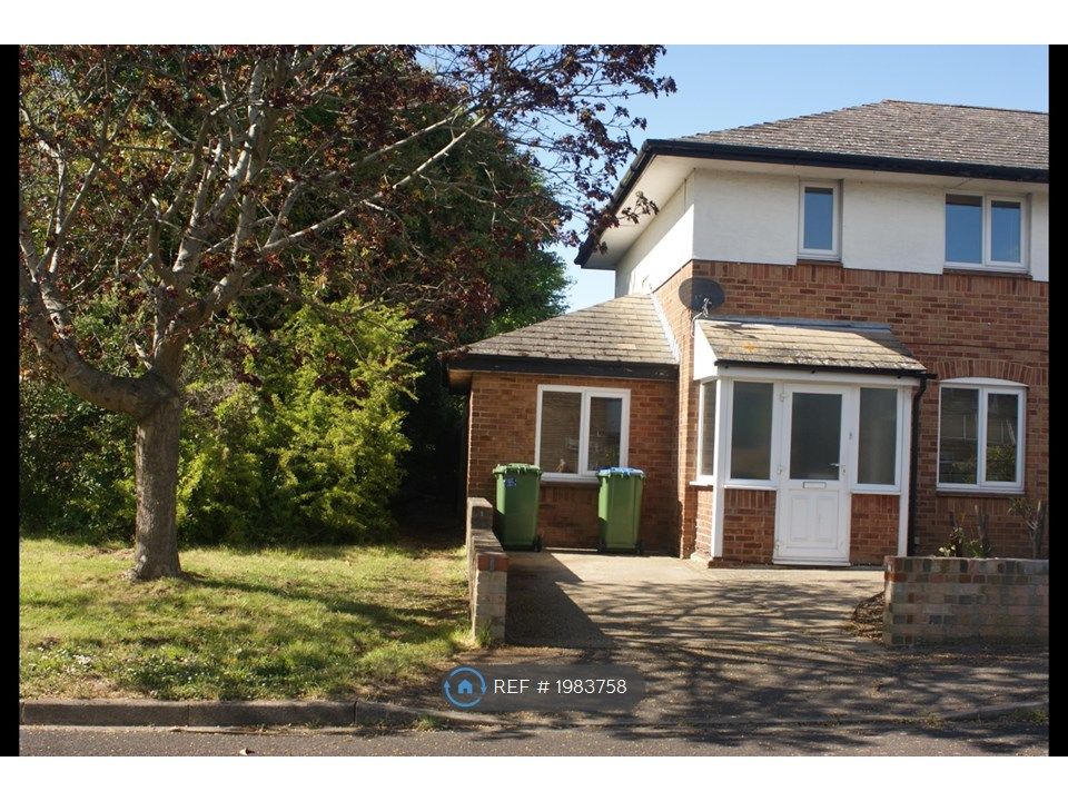 4 bed semidetached house to rent in Hornchurch Road, Southampton SO16