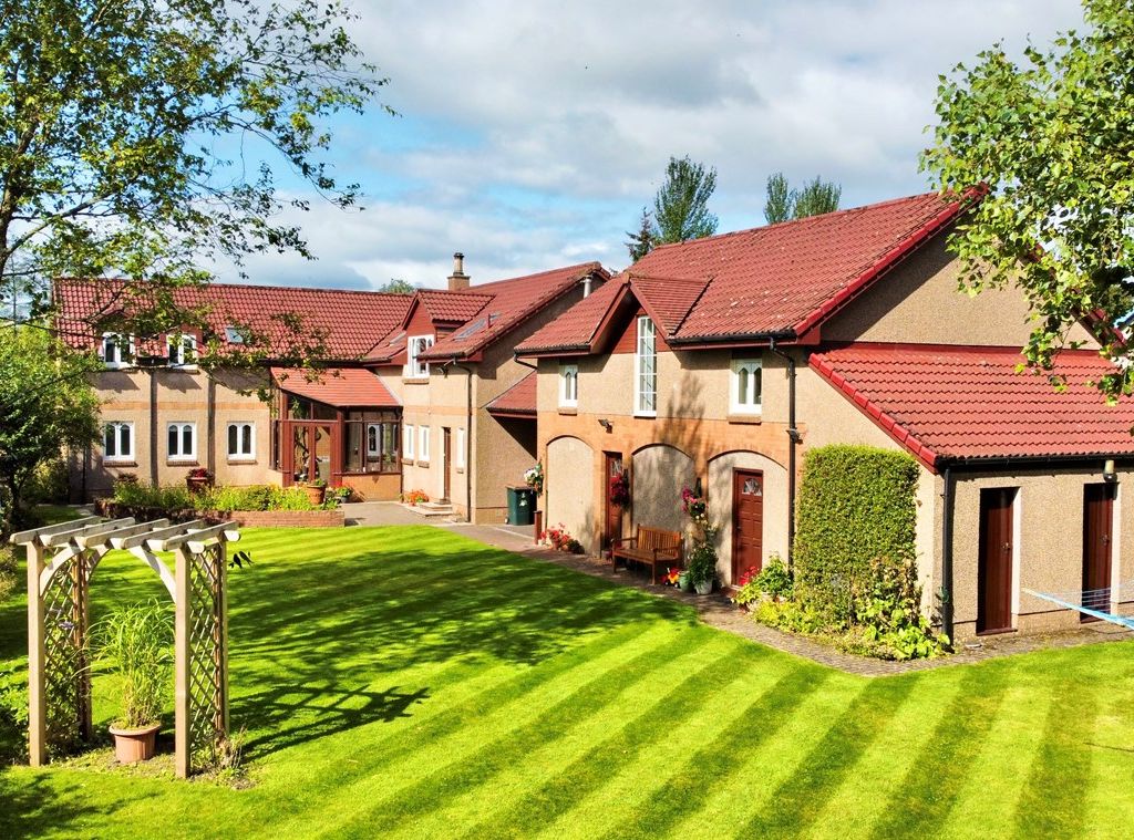 5 bed property for sale in Leeriggs, KinrossShire, Crook Of Devon KY13